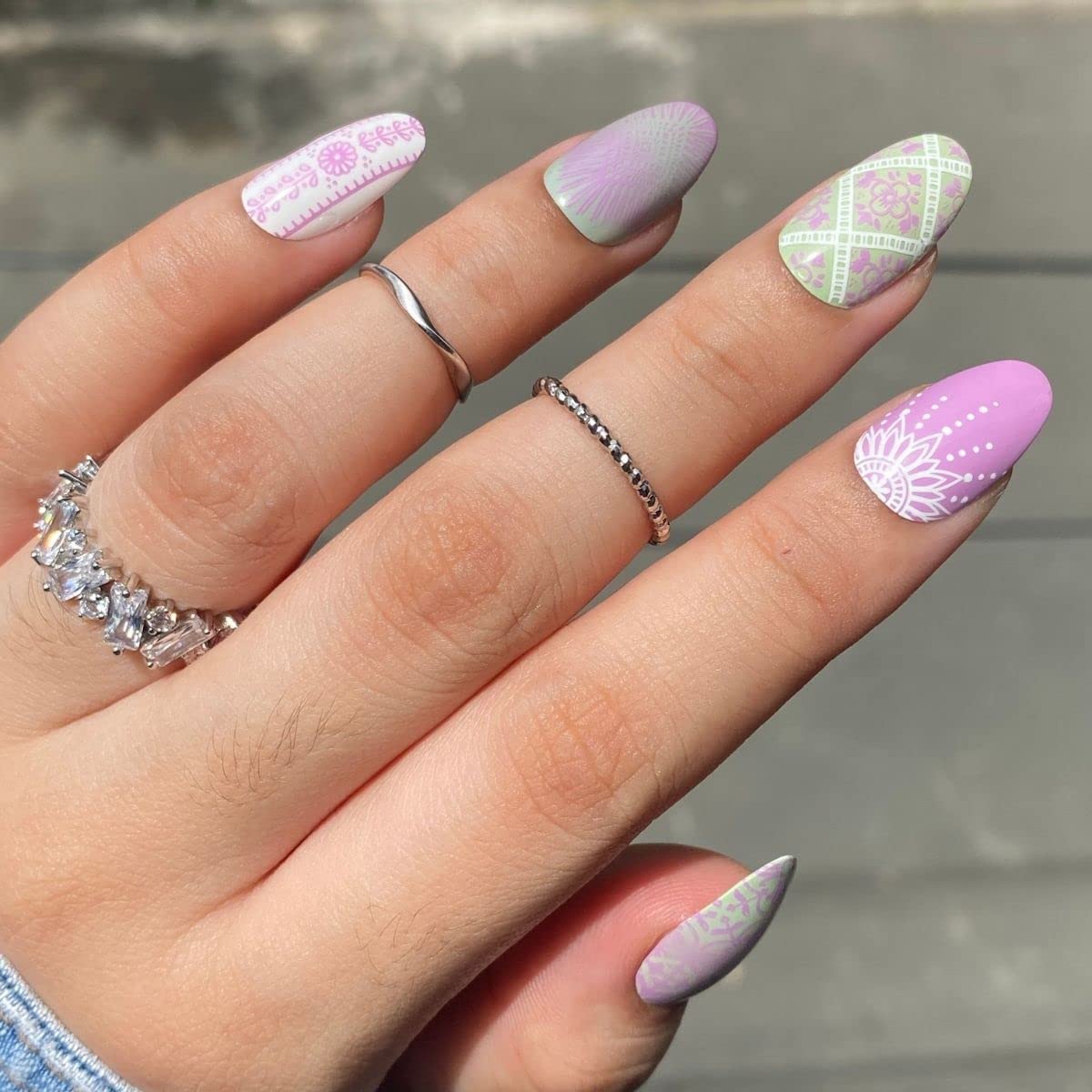 Maniology Nail Stamping Starter Kit (Plate, Polish, Top Coat, Stamper and Scraper Card) (Fringe Forever)