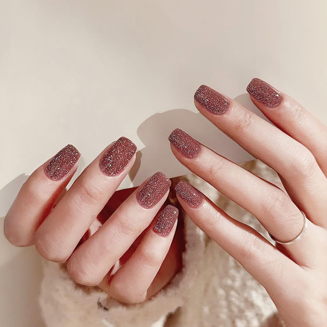 Nail Polish Strips, 32PCS Salon Quality Wraps, Long Lasting Gel Nail Stickers for Women Easy Apply& Remove (Champagne Flames Gold)