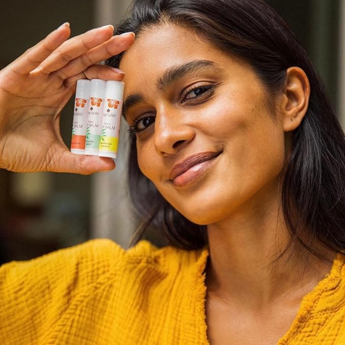 Hanalei Lip Balm and Moisturizer - Natural Kukui Oil and Beeswax Lip Moisturizer to Hydrate and Replenish Dry, Chapped Lips - Made in USA - Vanilla