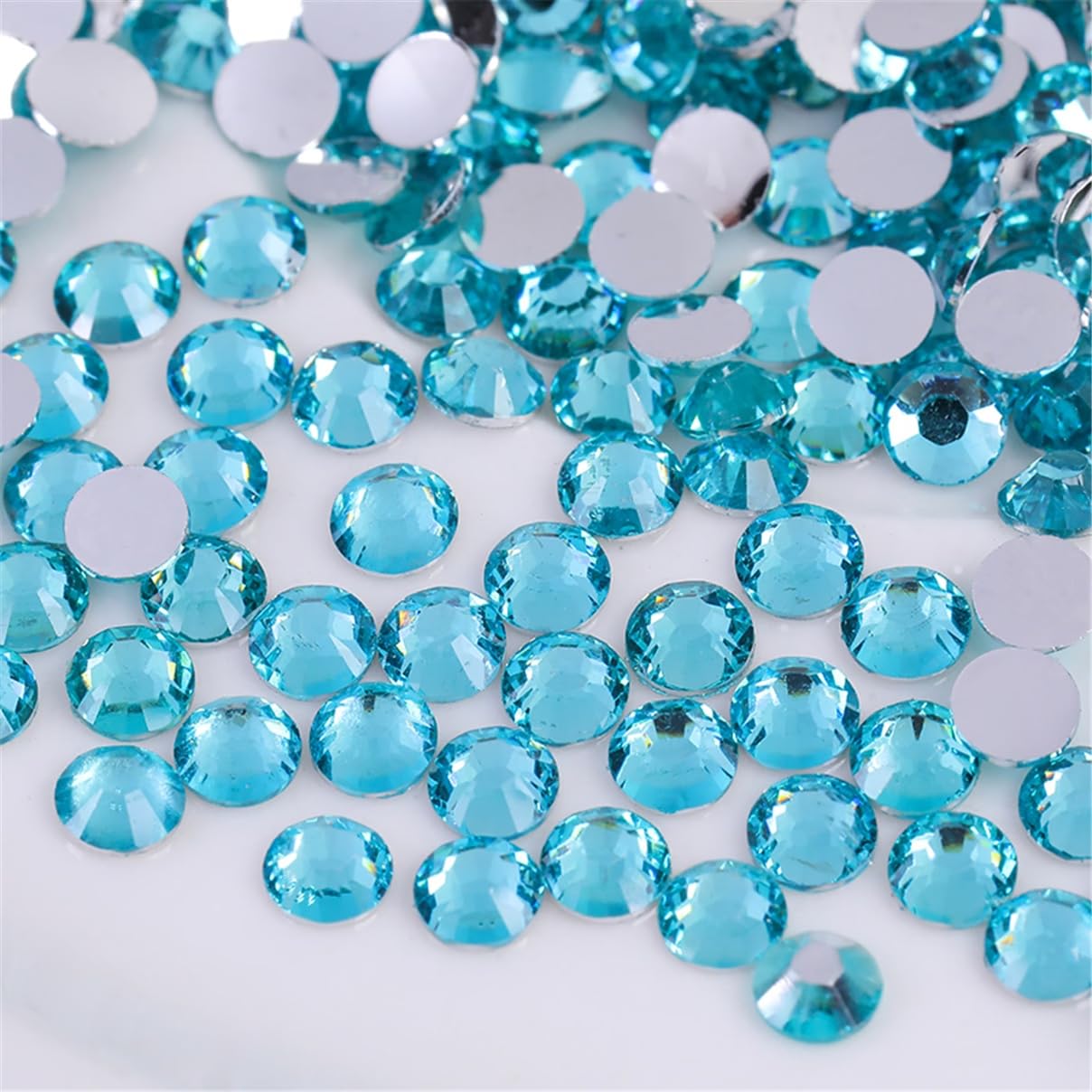 3000 Pieces SS6 2mm Flatback Rhinestones Clear Glass Round Gems Crystals for Nail Art DIY Crafts Clothes Shoes Bags （Crystal Blue）